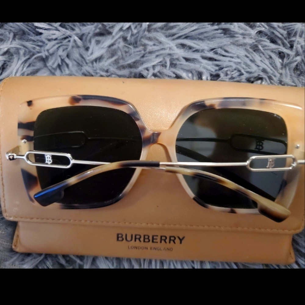 Burberry sunglasses